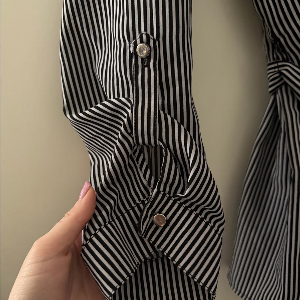 Notations Black White Striped Belted Blouse XL Roll Tab Sleeve - Picture 3 of 9